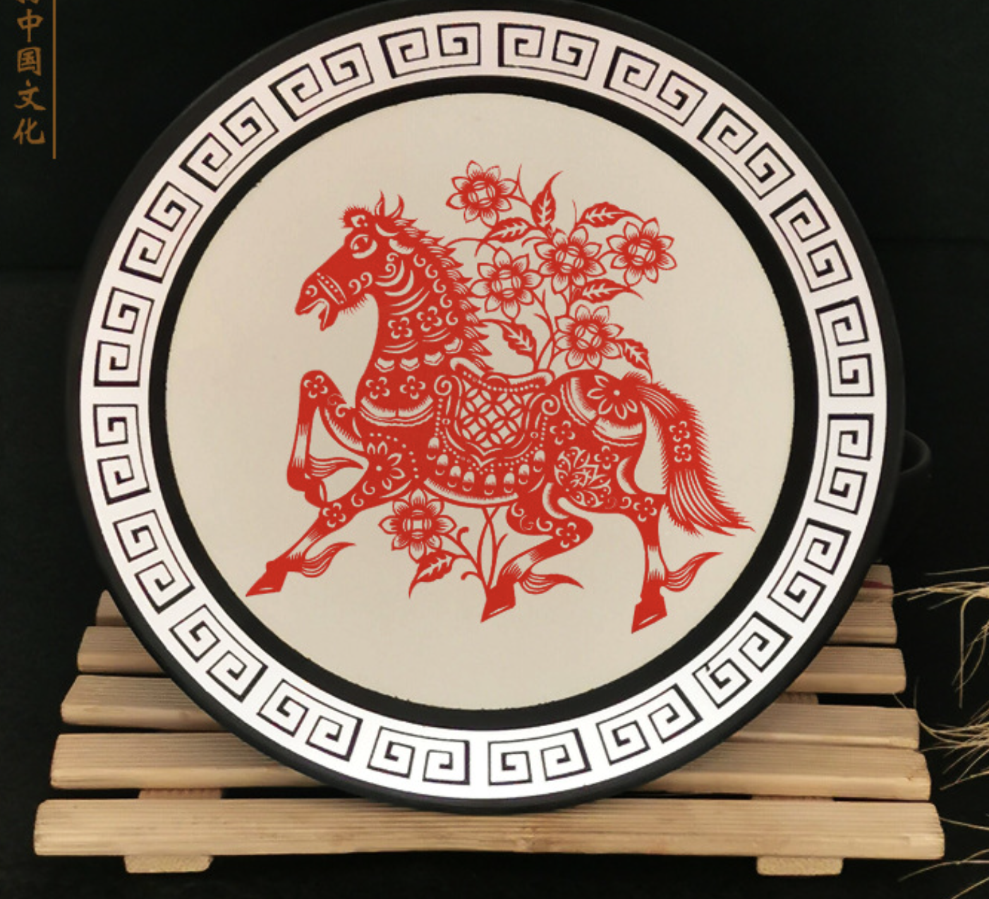 Intangible Cultural Heritage Paper-cut Framed Ornament